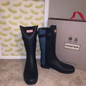 Hunter Rain Boots - Navy and Blue - Size 8